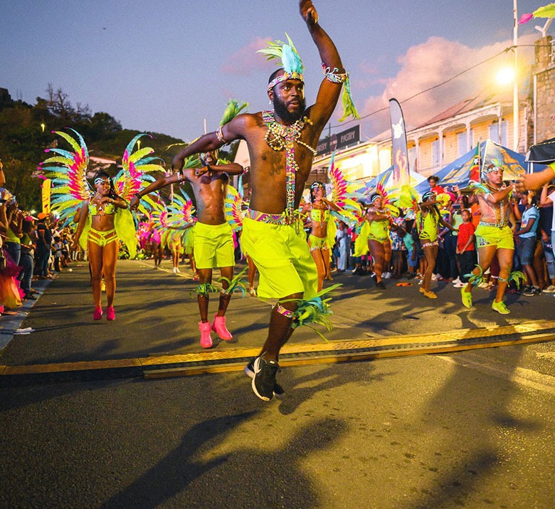 Carnaval parade costumes identité Saint Martin