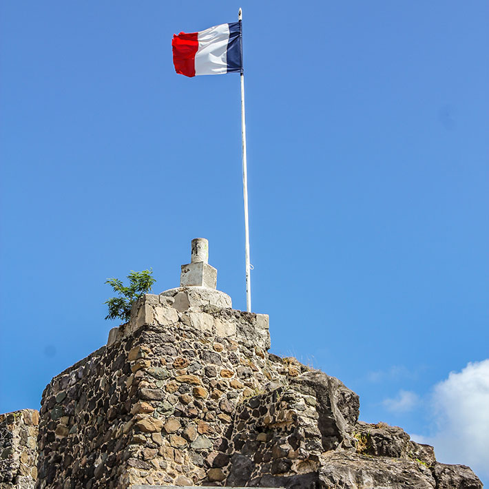 French Flag at Fort Louis Crédit Photo Donovane Tremor